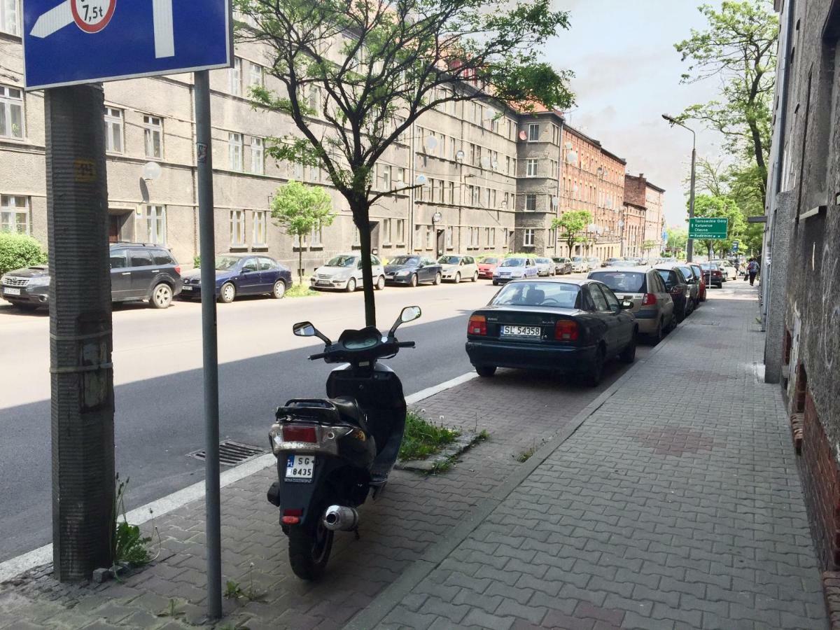 Apartament Joanna Parter Blisko Onkologii I Strefy Ekonomicznej Gliwice Exterior foto